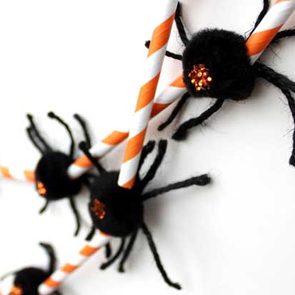 spider garland