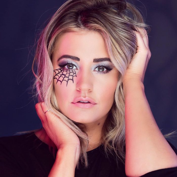 spider web make up