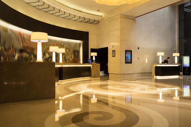 Hotel-lobby