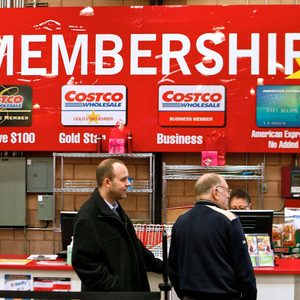 Earns Costco, Glendale, USA