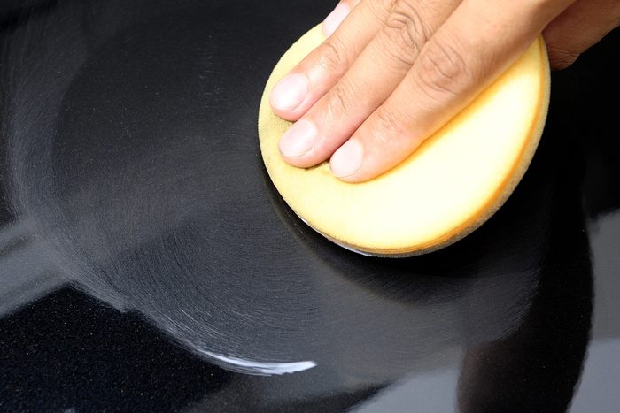White vinegar uses car