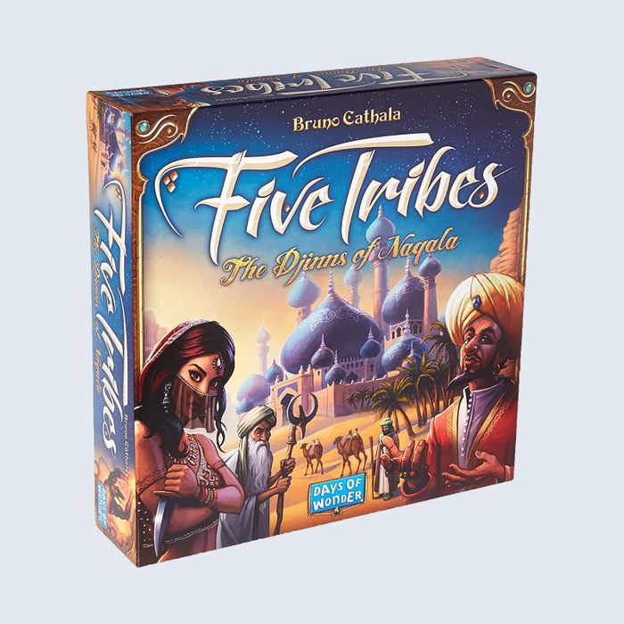 Game box displays illustrated figures, including veiled woman and turbaned man, against palace backdrop. Title: 