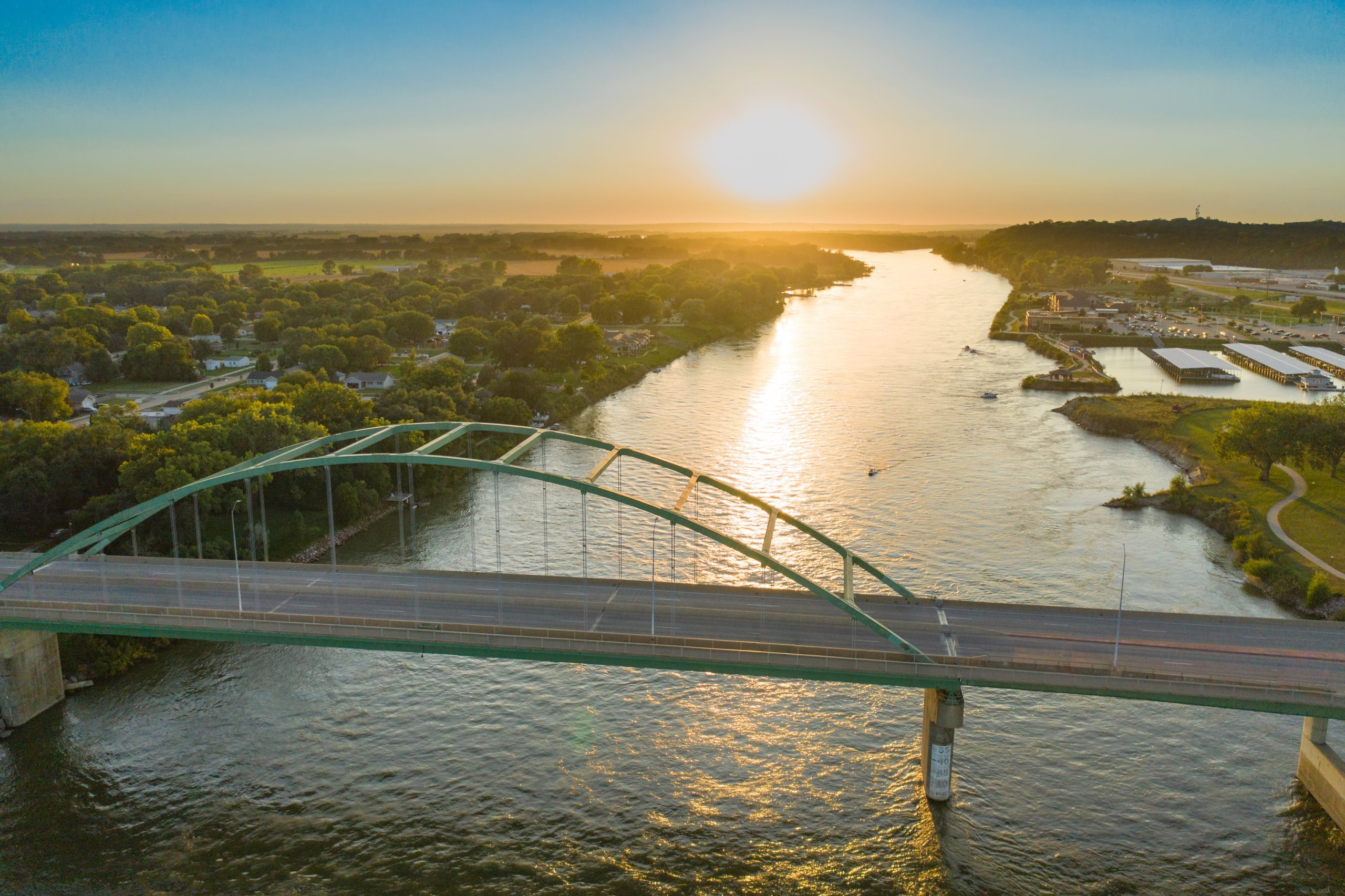 Sunset over Veteran's Memorial Bridge in Sioux City, Iowa, over the Missouri River.