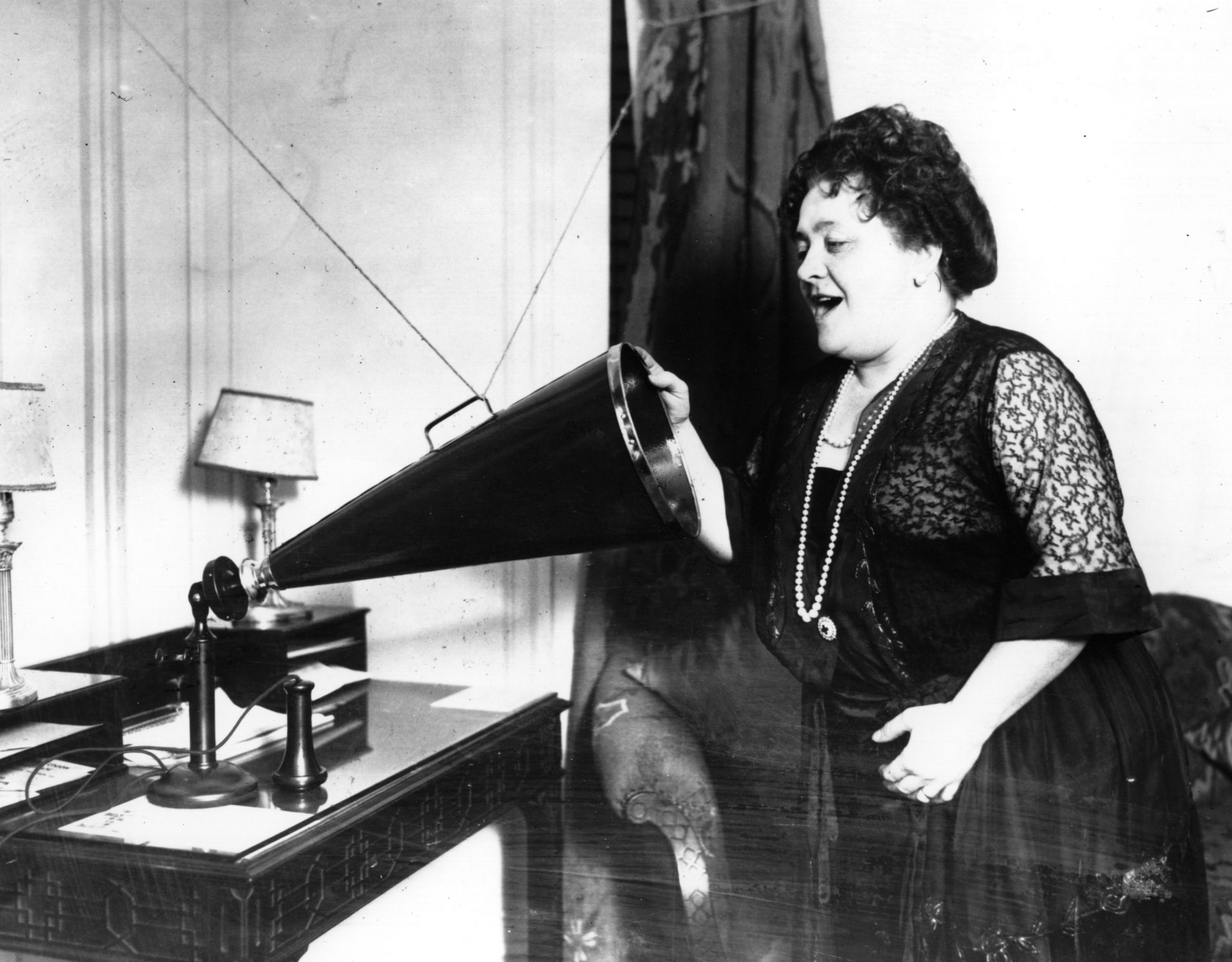 Luisa Tetrazzini recording her voice