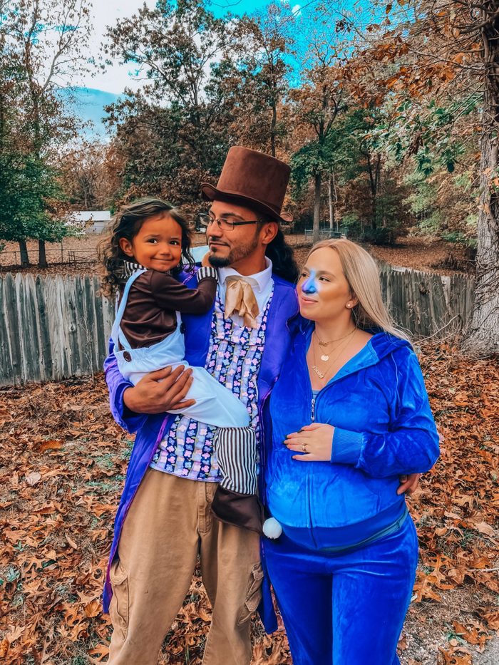 WIlly Wonka and the Chocolate factory family halloween costume