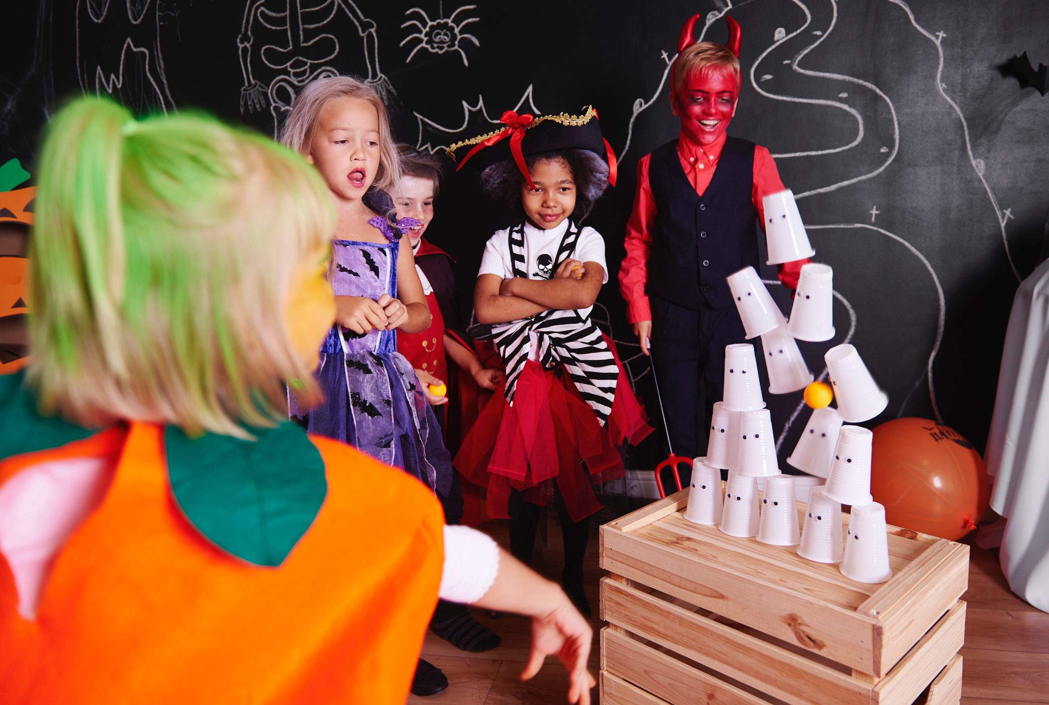 39 Halloween Party Games to Play for a Ghastly Good Time