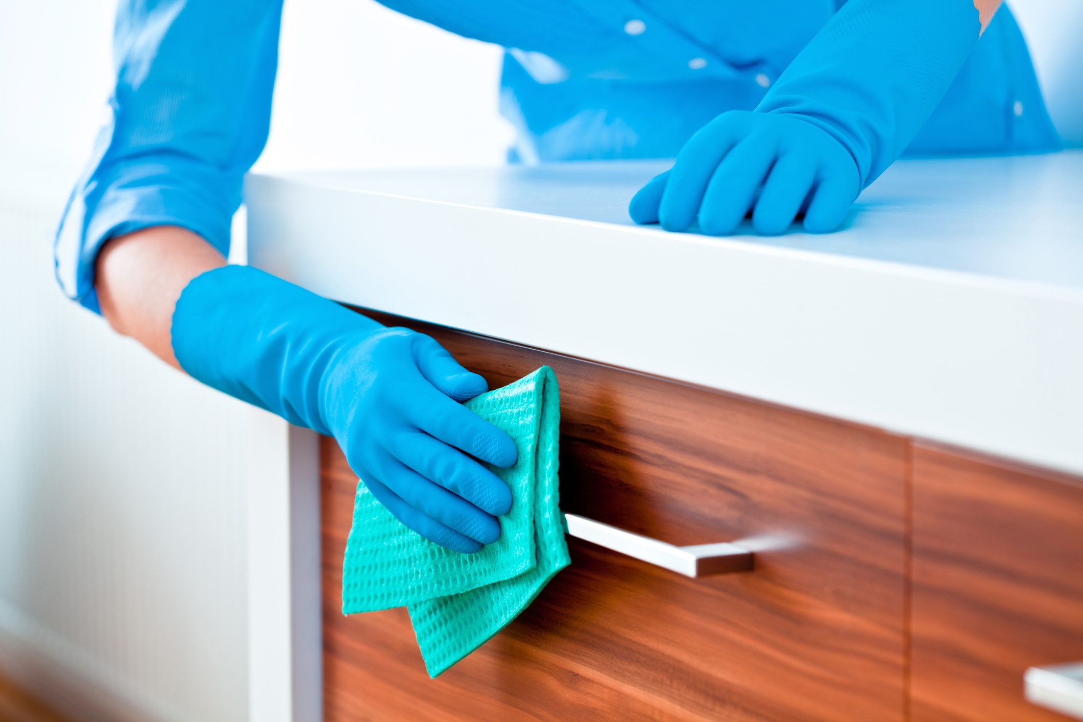 How to Clean Kitchen Cabinets Inside and Out