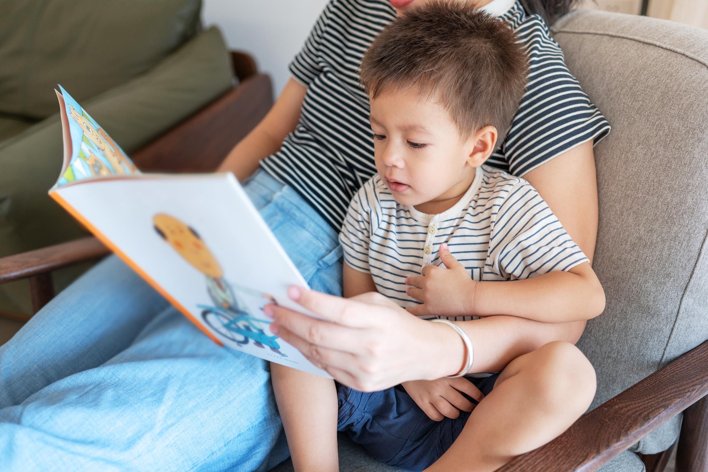 reading to child