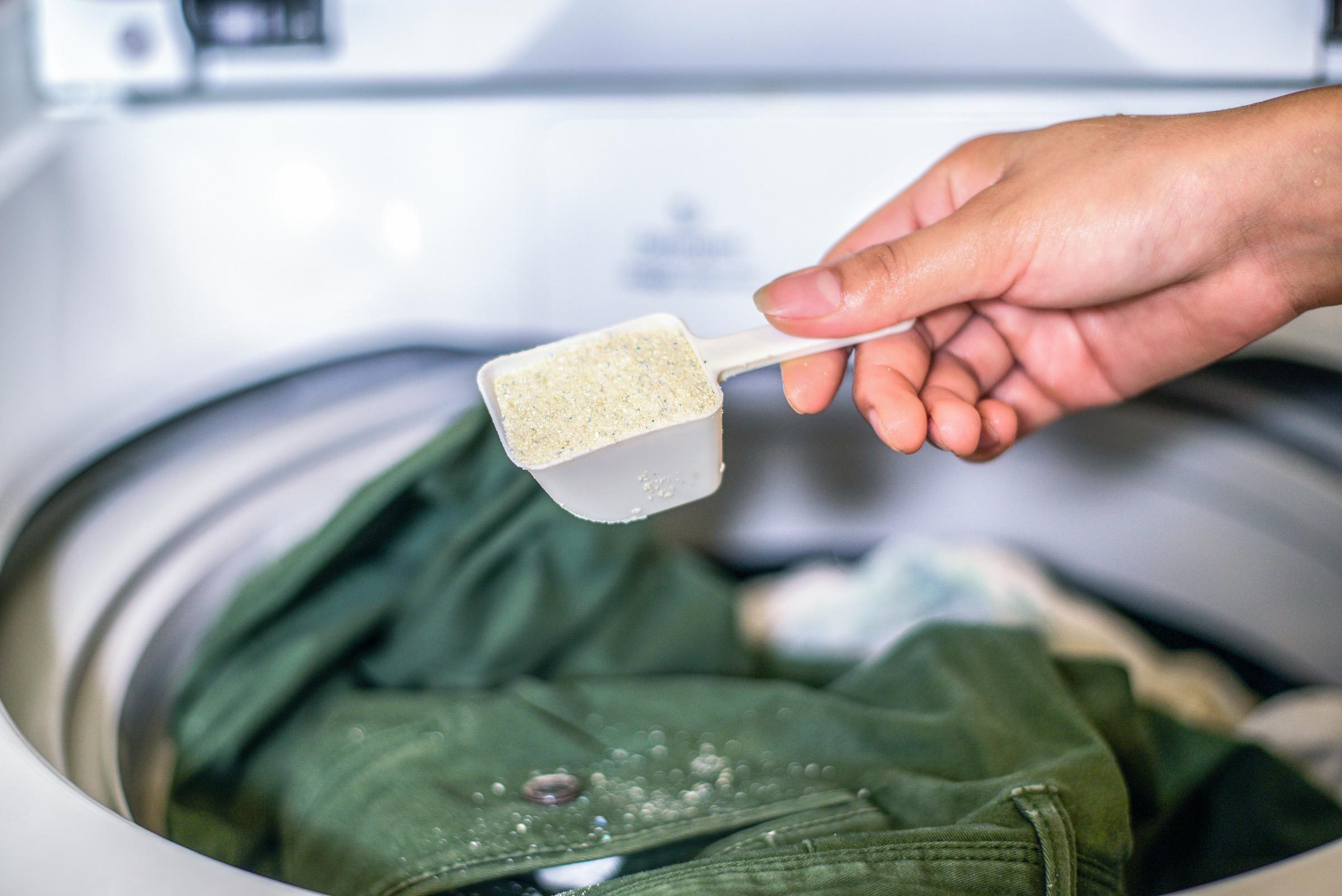 powder laundry detergent