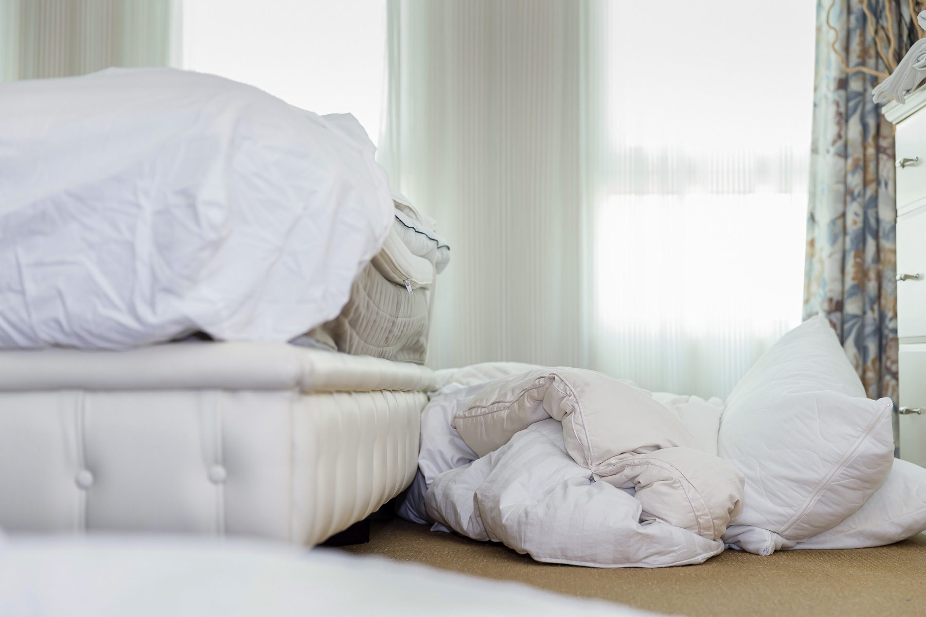 17 Polite Habits Hotel Workers Actually Dislike—and What To Do Instead