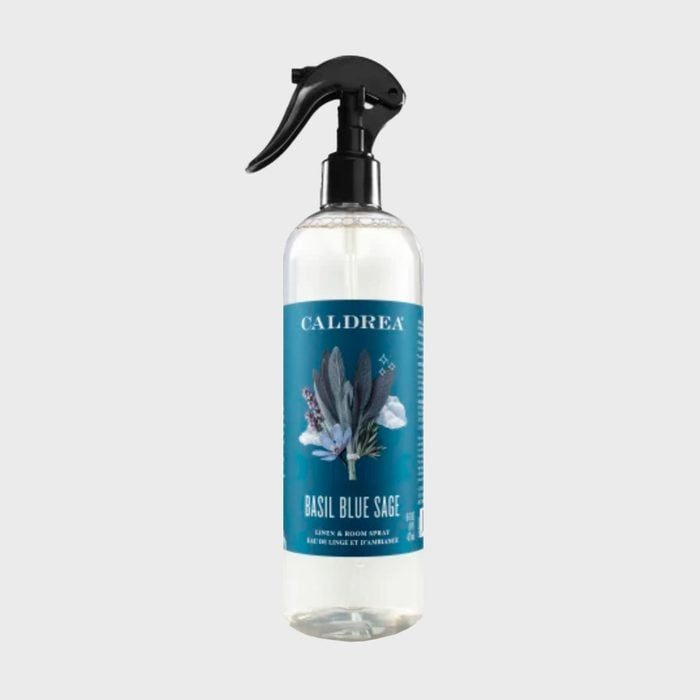 Bottle displays a trigger spray with 