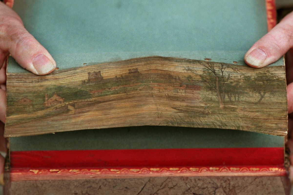 Here's Why So Many Books Now Have Colorful Edges 
