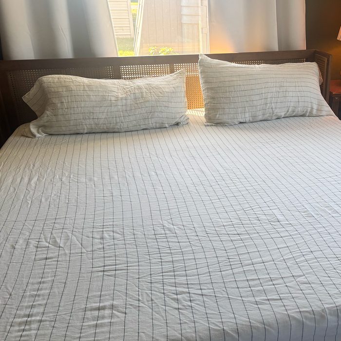 Rda25 Silk & Snow Flax Linen Bed Sheets Nicole Doster 01 Ssedit