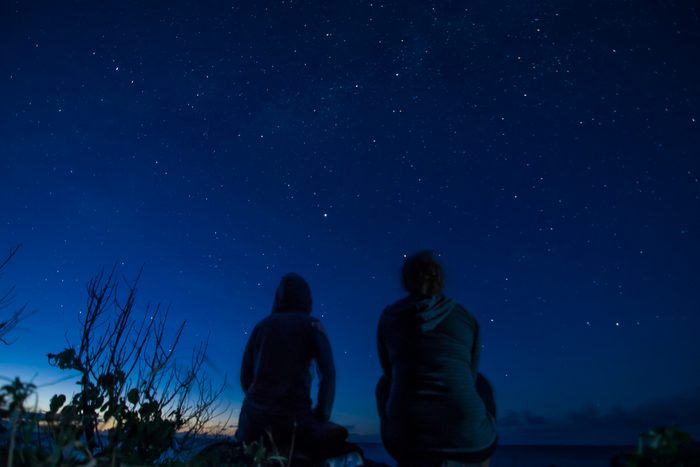 women stargazing