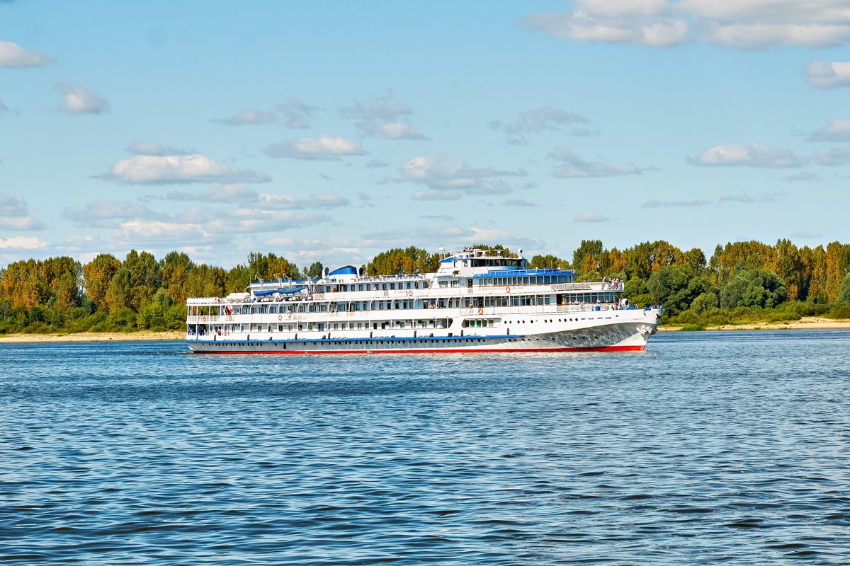 7 Best American River Cruises for an Adventure Close to Home