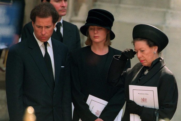 27 Photos From The Heartbreaking Day Gettyimages 73389642